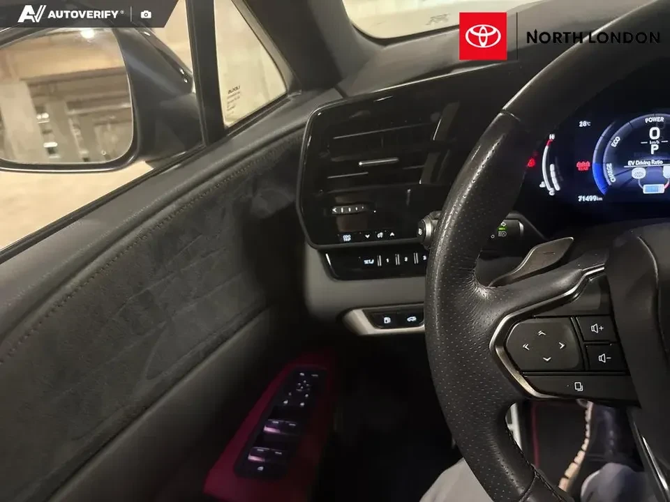 2023 Lexus RX 5th Gen - Image 10 of 20