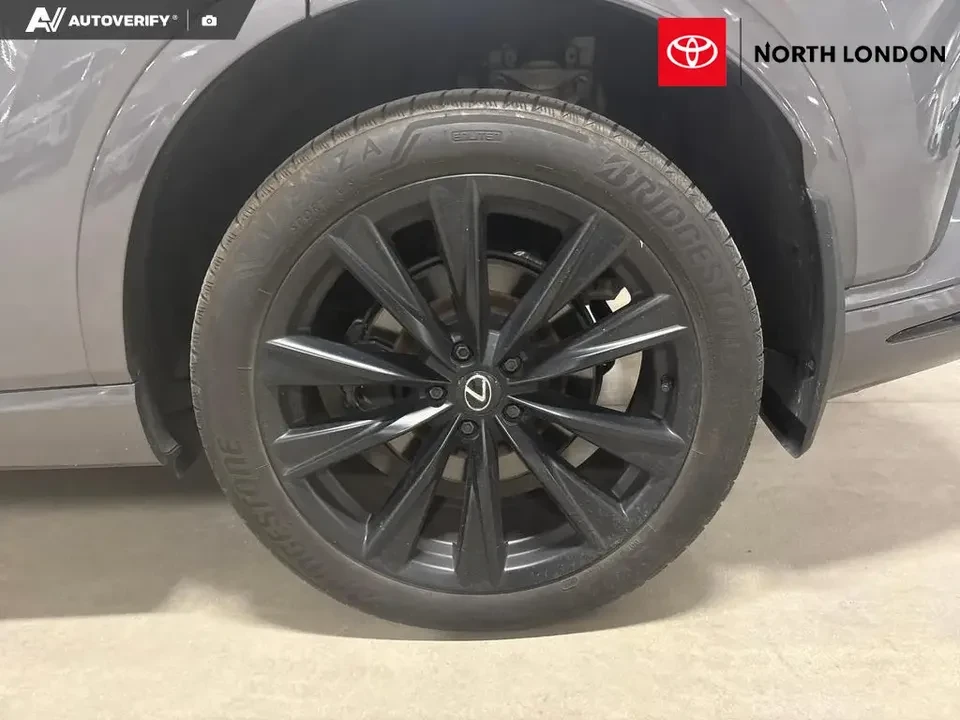 2023 Lexus RX 5th Gen - Image 18 of 20