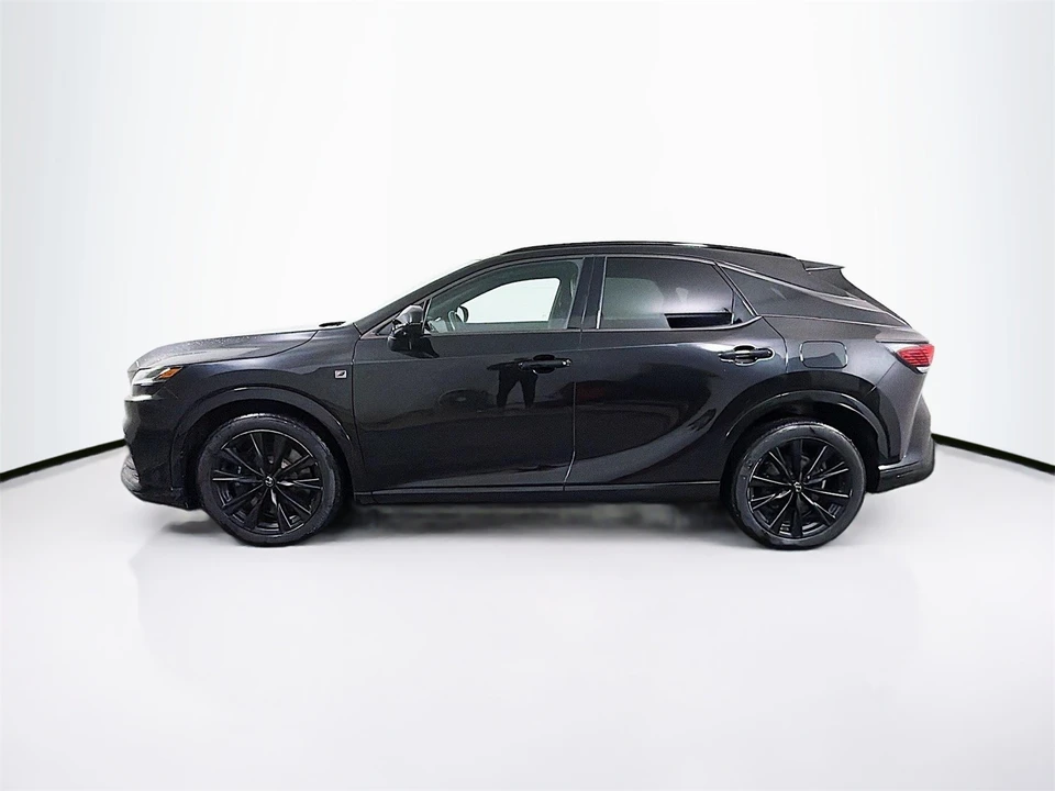 2023 Lexus RX 5th Gen - Image 5 of 12