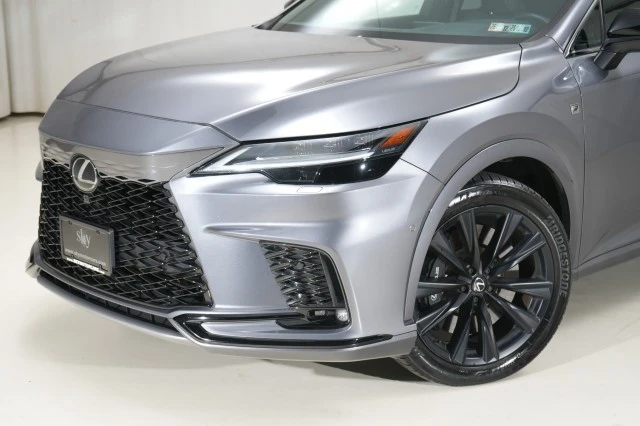 2023 Lexus RX 5th Gen - Image 8 of 21