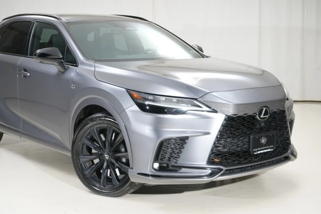 2023 Lexus RX 5th Gen - Image 14 of 21