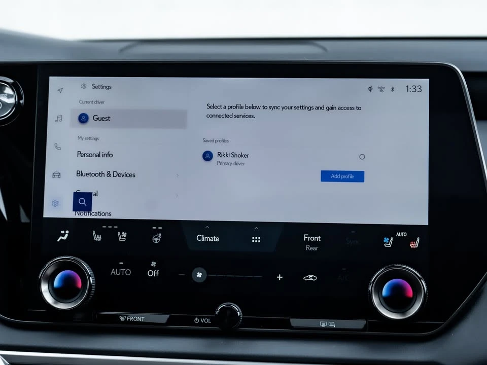 2023 Lexus RX 5th Gen - Image 13 of 20