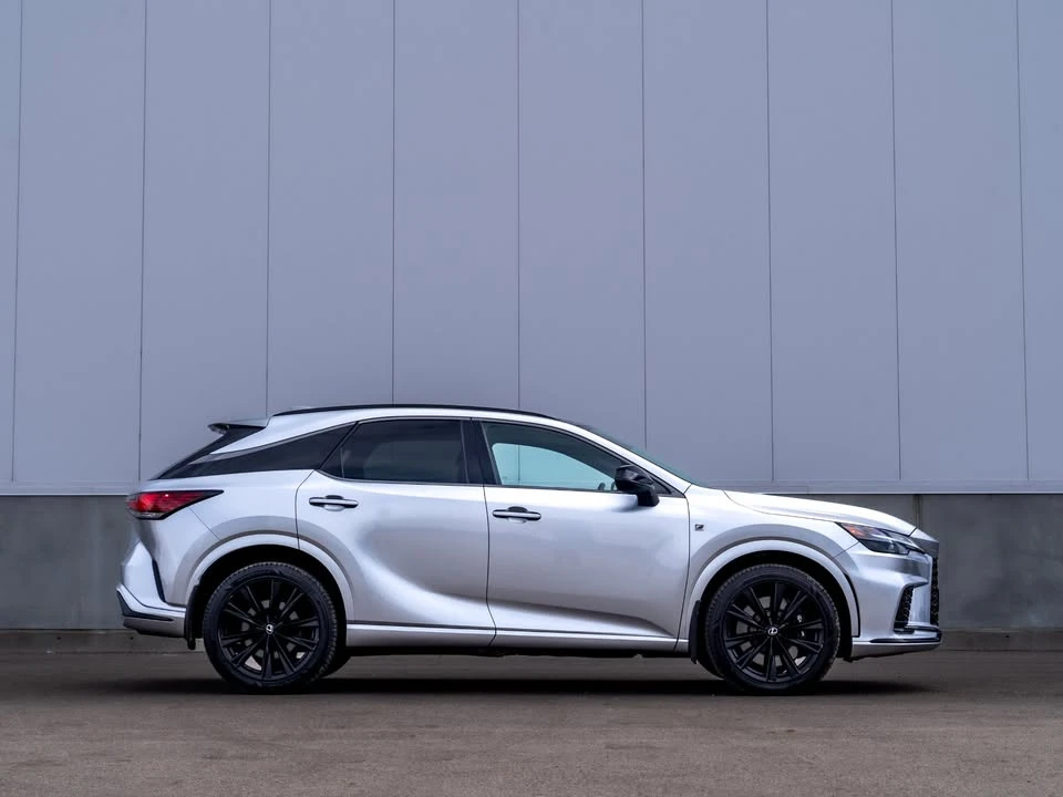 2023 Lexus RX 5th Gen - Image 6 of 20