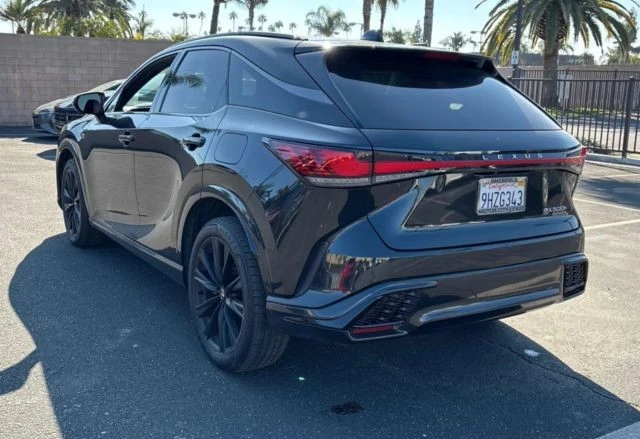 2023 Lexus RX 5th Gen - Image 5 of 7