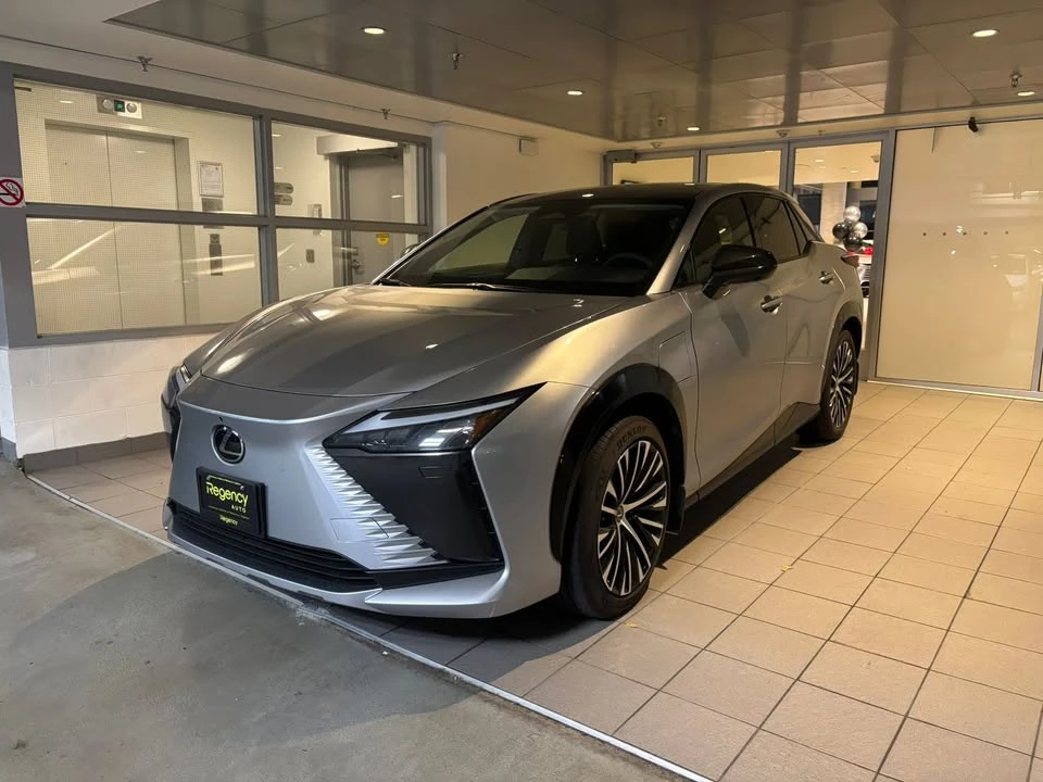 2023 Lexus - Image 2 of 9