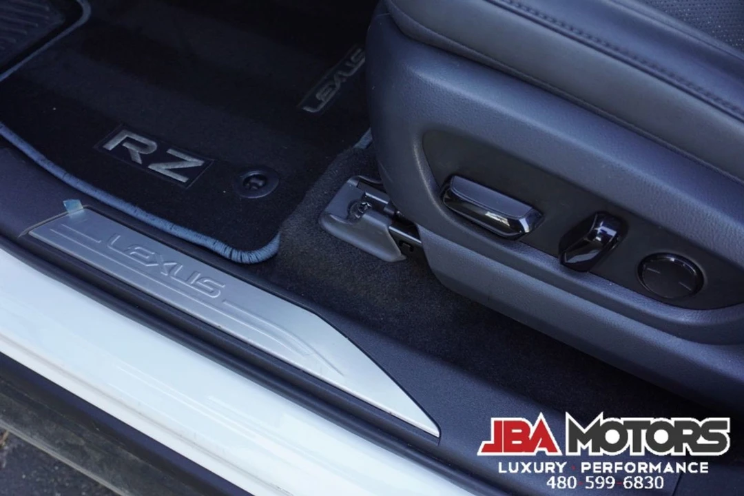 2023 Lexus - Image 7 of 12