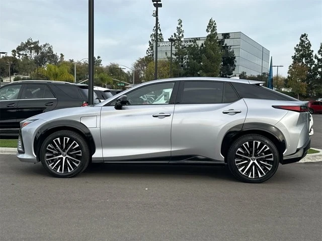 2023 Lexus - Image 6 of 12