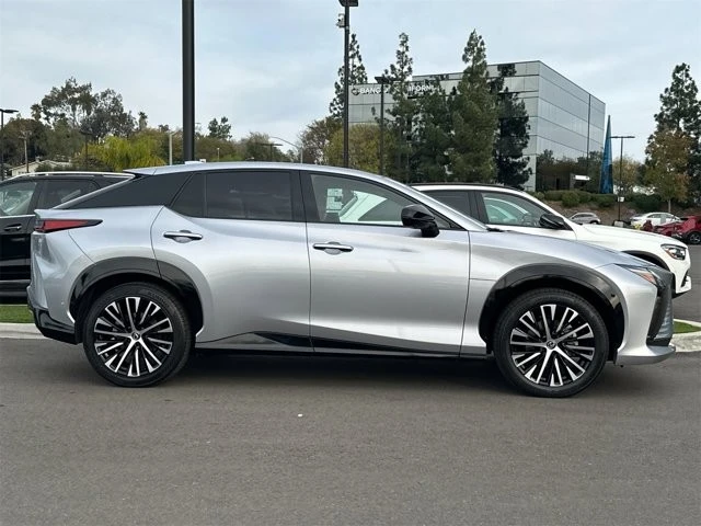 2023 Lexus - Image 2 of 12