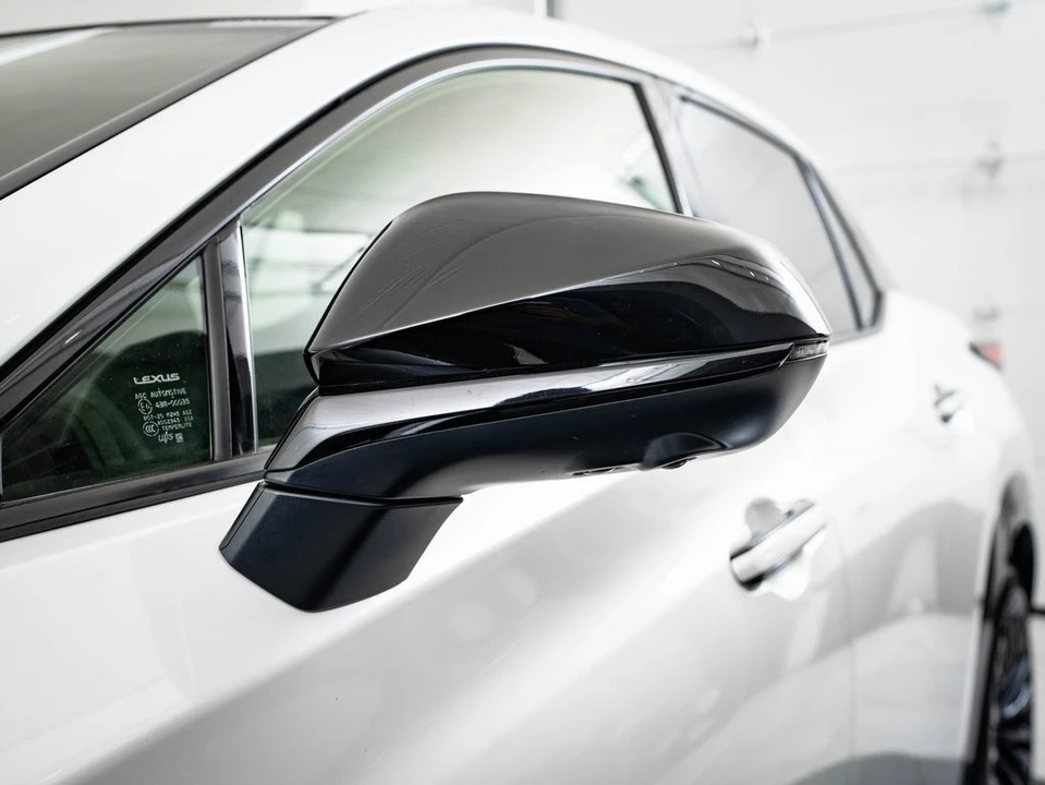 2023 Lexus - Image 14 of 21