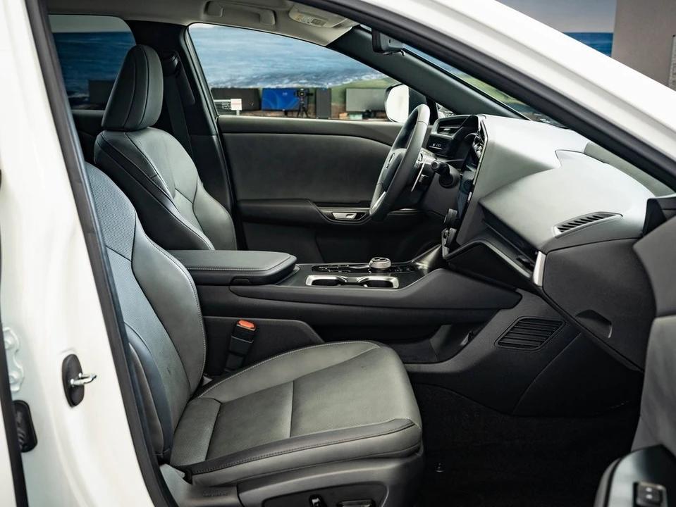 2023 Lexus - Image 21 of 21