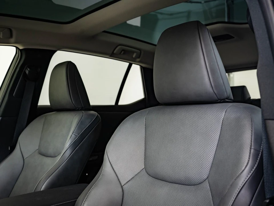 2023 Lexus - Image 20 of 21