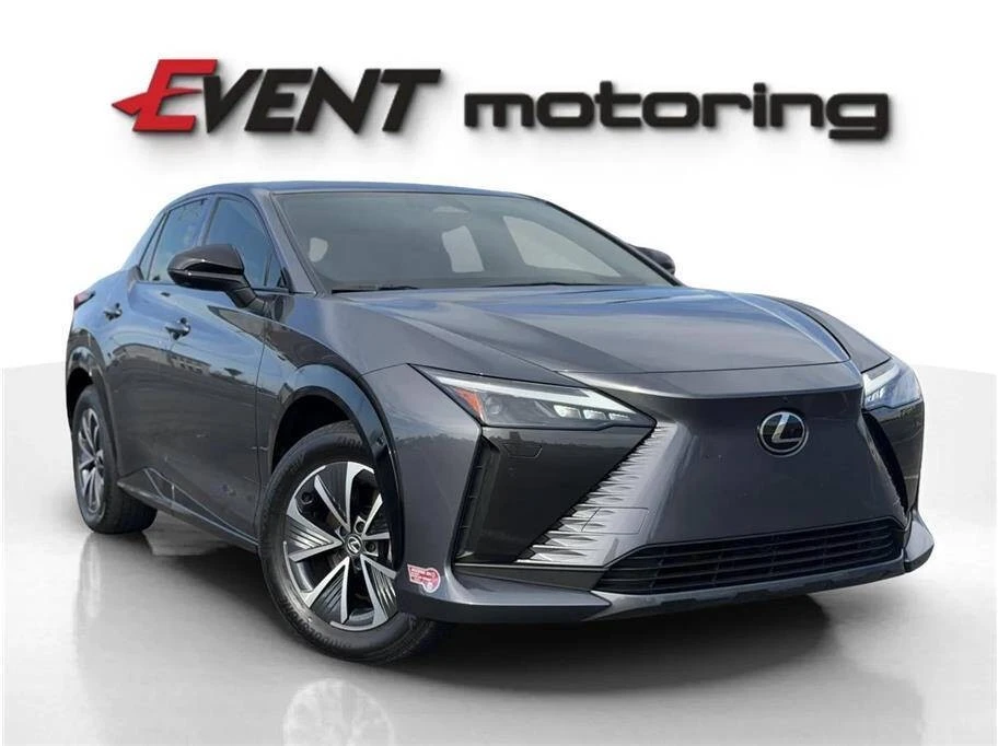 2023 Lexus - Image 2 of 30