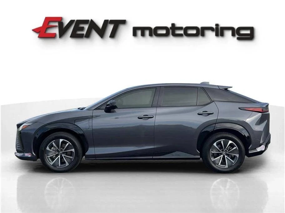 2023 Lexus - Image 10 of 30