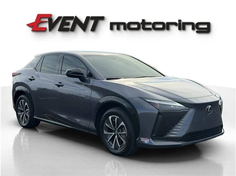2023 Lexus - Image 16 of 30