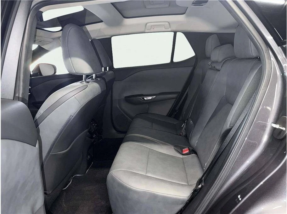 2023 Lexus - Image 27 of 30
