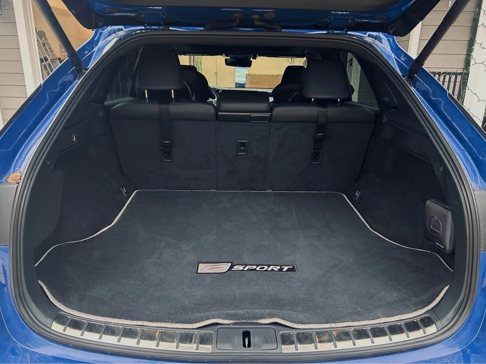 2023 Lexus RX 5th Gen - Image 4 of 10