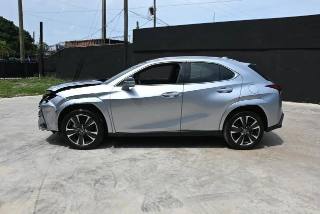 2023 Lexus NX - Image 7 of 18