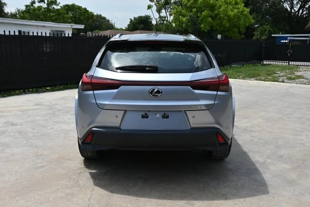 2023 Lexus NX - Image 4 of 18