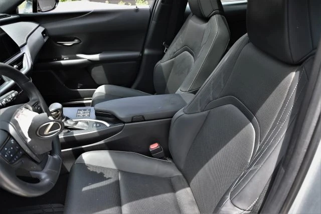 2023 Lexus NX - Image 9 of 18