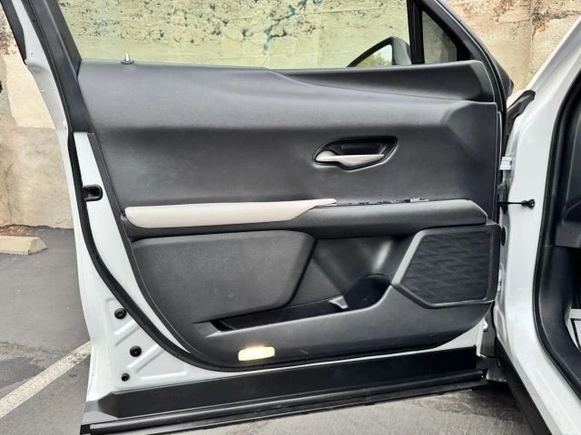 2023 Lexus - Image 13 of 21