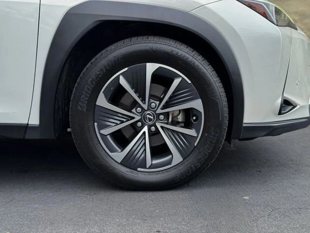 2023 Lexus - Image 11 of 21
