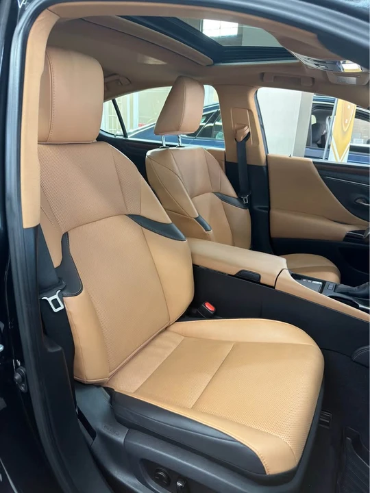 2023 Lexus ES 7th Gen - Image 6 of 7