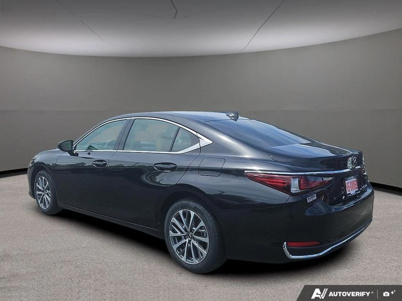 2023 Lexus ES 7th Gen - Image 4 of 19