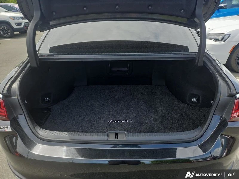 2023 Lexus ES 7th Gen - Image 7 of 19