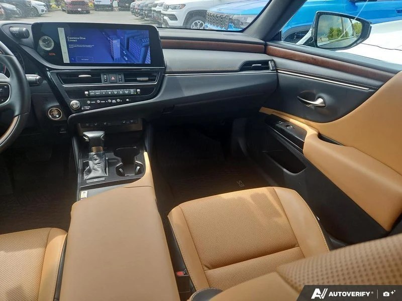 2023 Lexus ES 7th Gen - Image 19 of 19