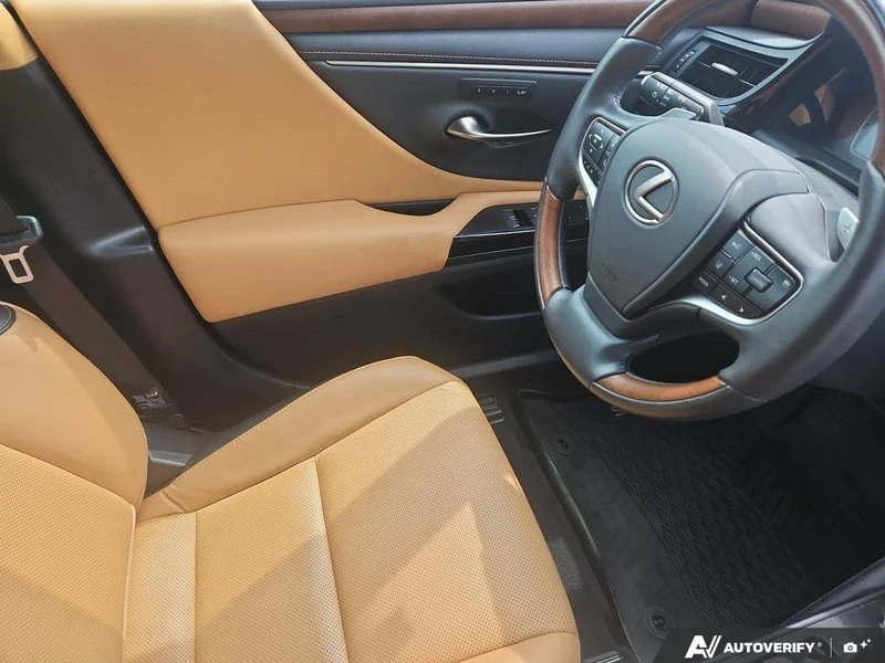 2023 Lexus ES 7th Gen - Image 11 of 19