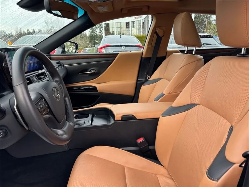 2023 Lexus ES 7th Gen - Image 12 of 19