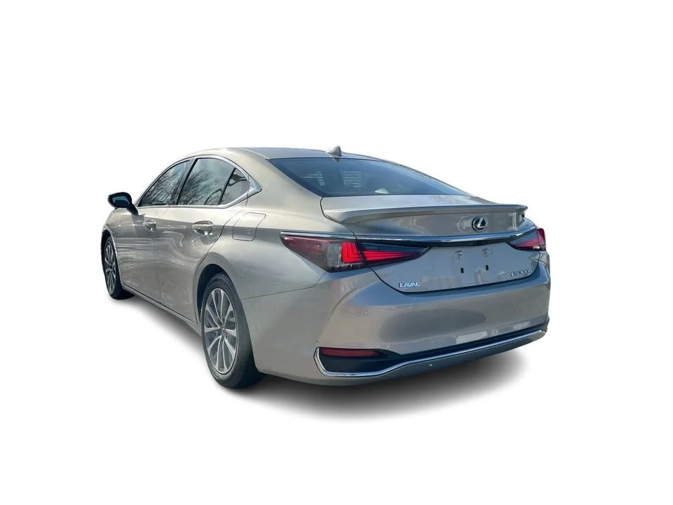 2023 Lexus ES 7th Gen - Image 11 of 20