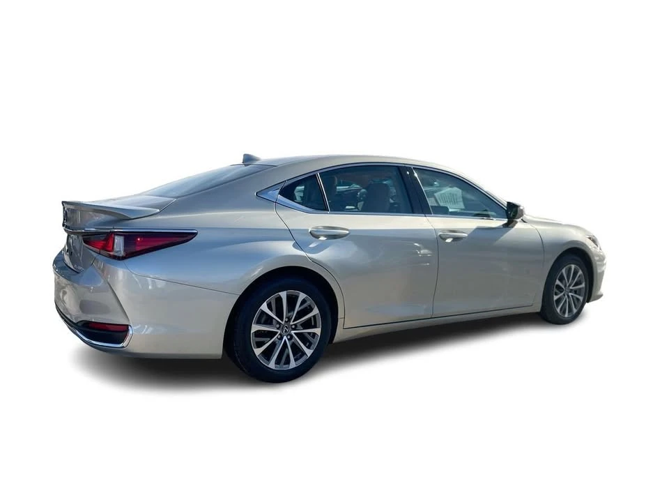 2023 Lexus ES 7th Gen - Image 15 of 20