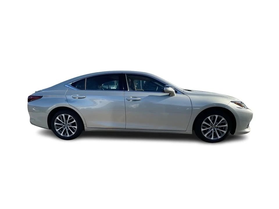 2023 Lexus ES 7th Gen - Image 16 of 20