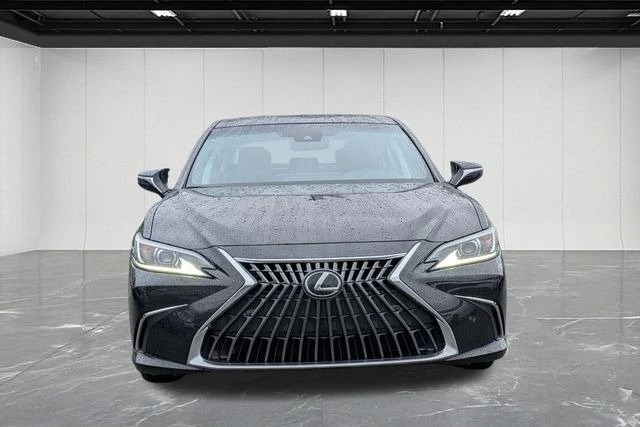 2023 Lexus ES 7th Gen - Image 8 of 18