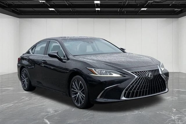 2023 Lexus ES 7th Gen - Image 7 of 18