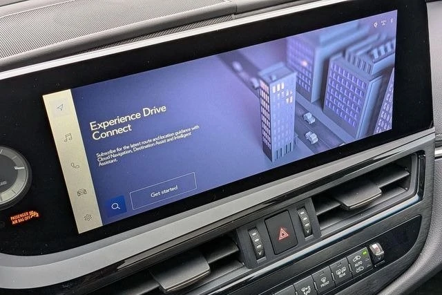 2023 Lexus ES 7th Gen - Image 14 of 18