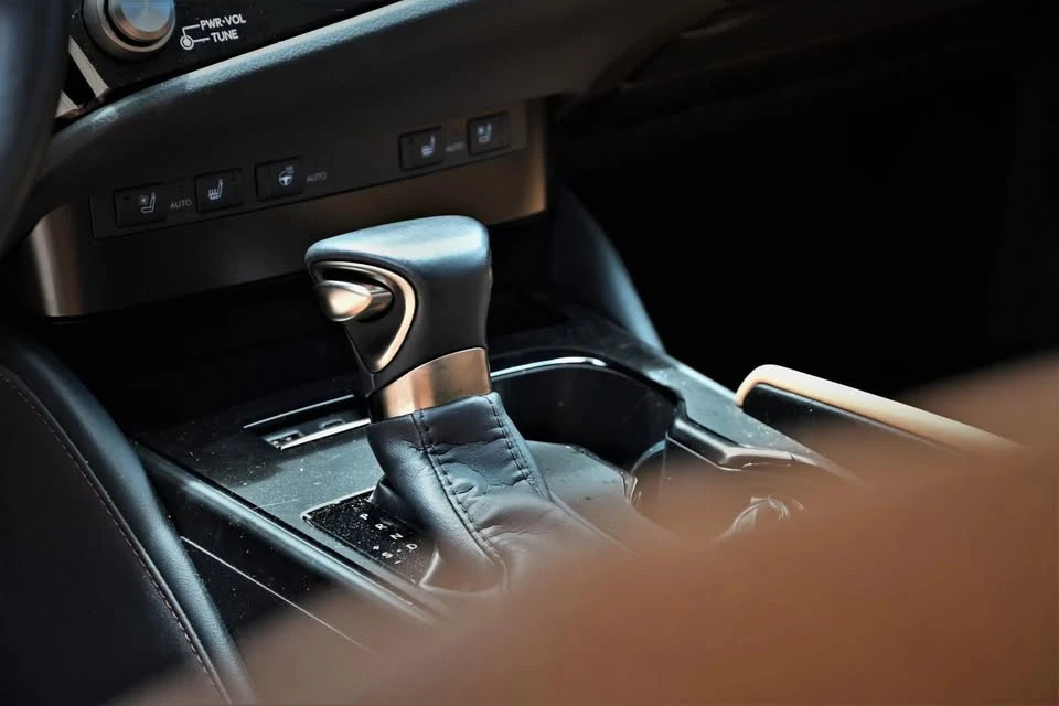 2023 Lexus ES 7th Gen - Image 10 of 20