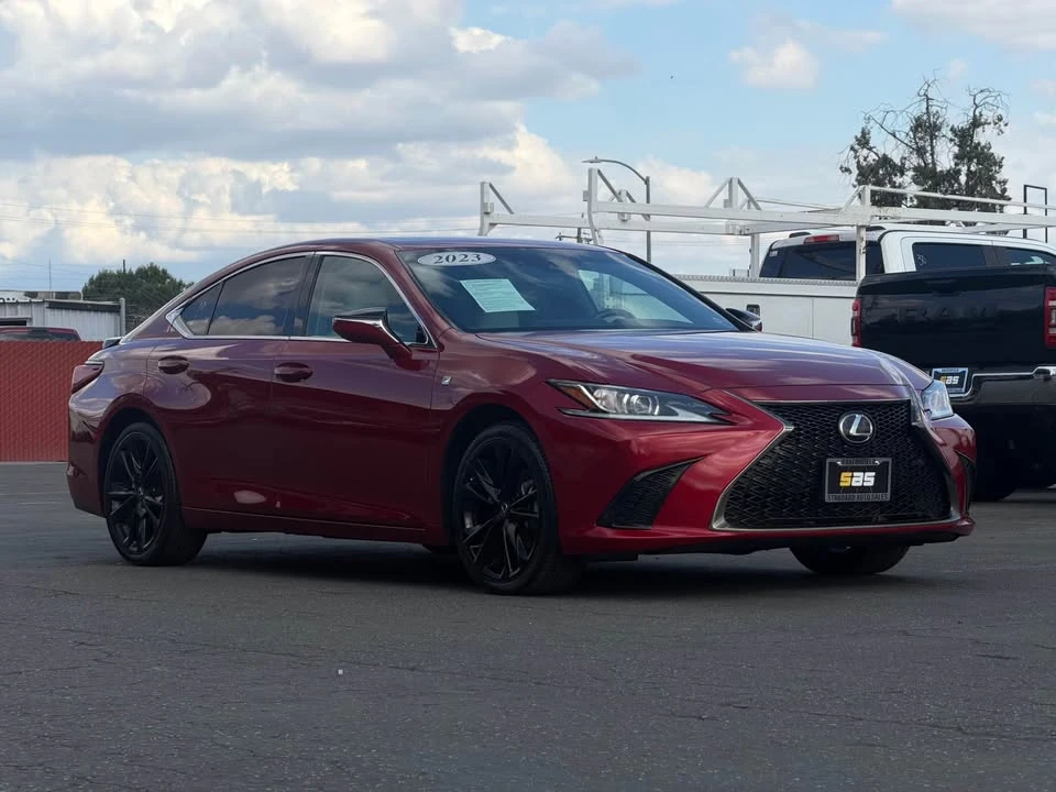 2023 Lexus ES 7th Gen - Image 4 of 19