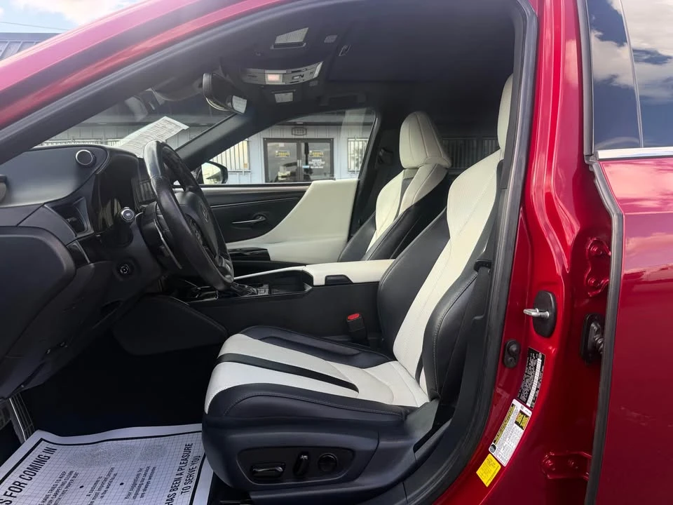 2023 Lexus ES 7th Gen - Image 12 of 19
