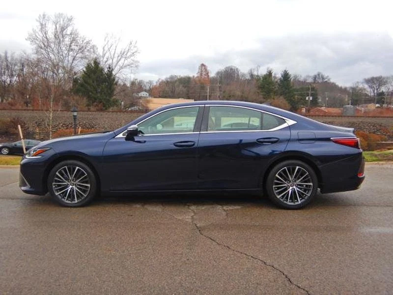 2023 Lexus ES 7th Gen - Image 10 of 20