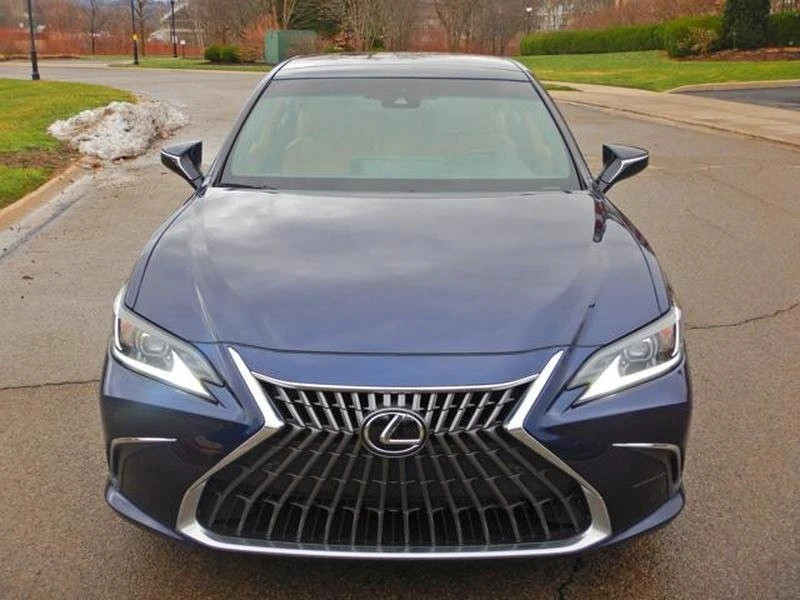 2023 Lexus ES 7th Gen - Image 7 of 20