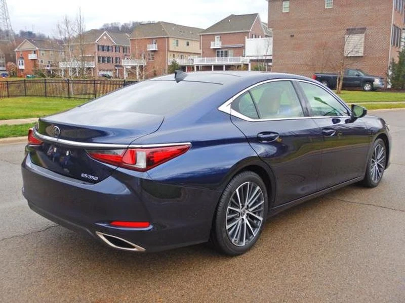 2023 Lexus ES 7th Gen - Image 4 of 20