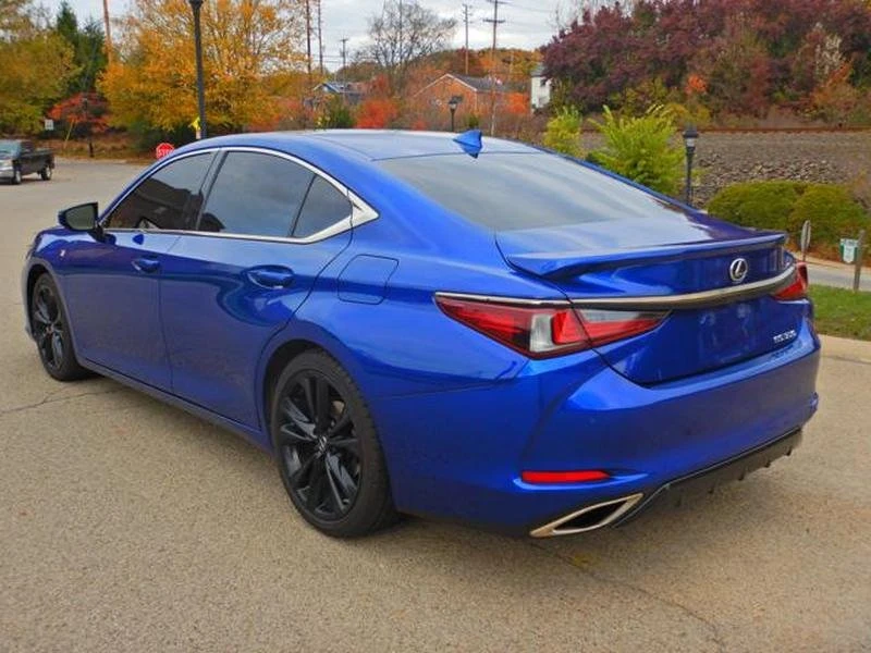 2023 Lexus ES 7th Gen - Image 6 of 19