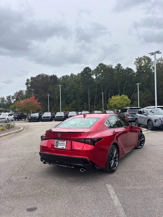2023 Lexus IS 3rd Gen - Image 4 of 10
