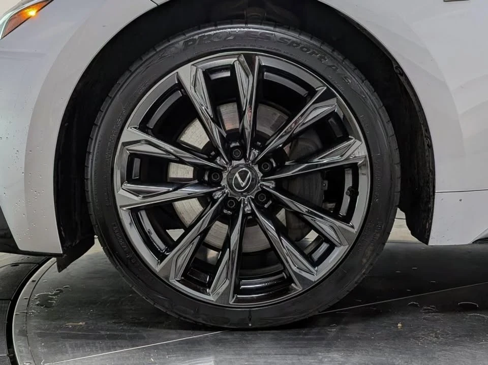 2023 Lexus IS 3rd Gen - Image 12 of 20