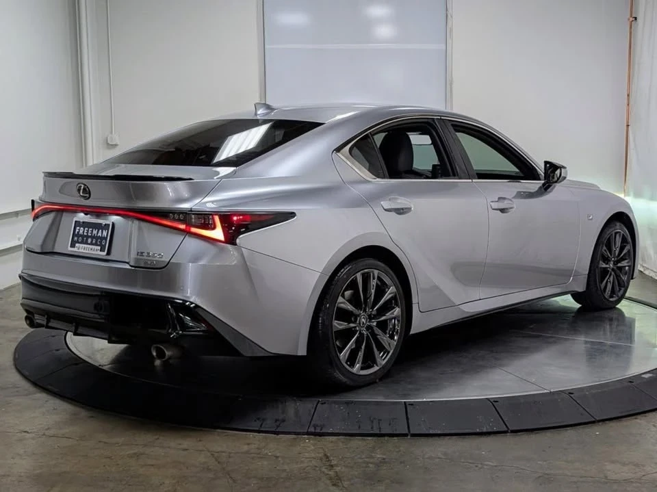 2023 Lexus IS 3rd Gen - Image 9 of 20