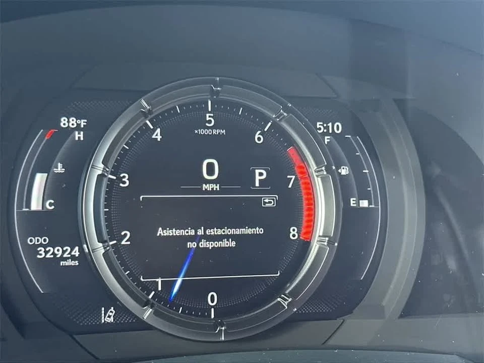 2023 Lexus IS 3rd Gen - Image 15 of 19