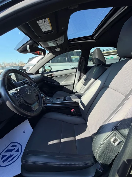 2023 Lexus IS 3rd Gen - Image 6 of 11