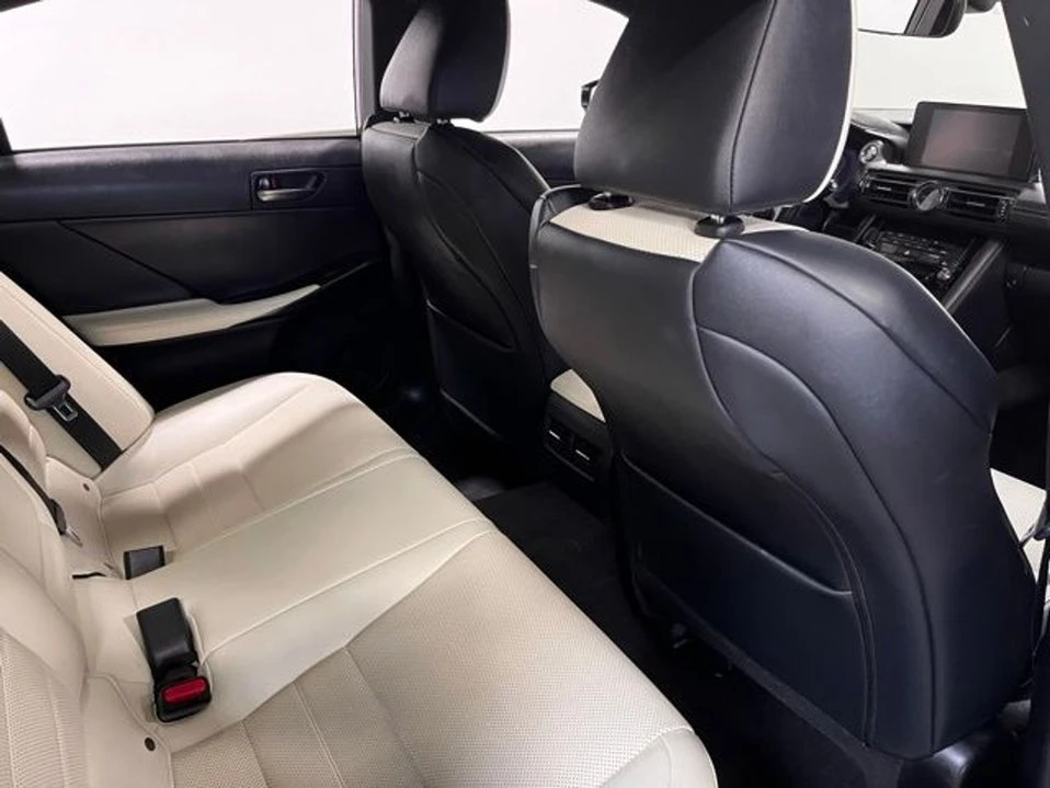 2023 Lexus IS 3rd Gen - Image 12 of 20
